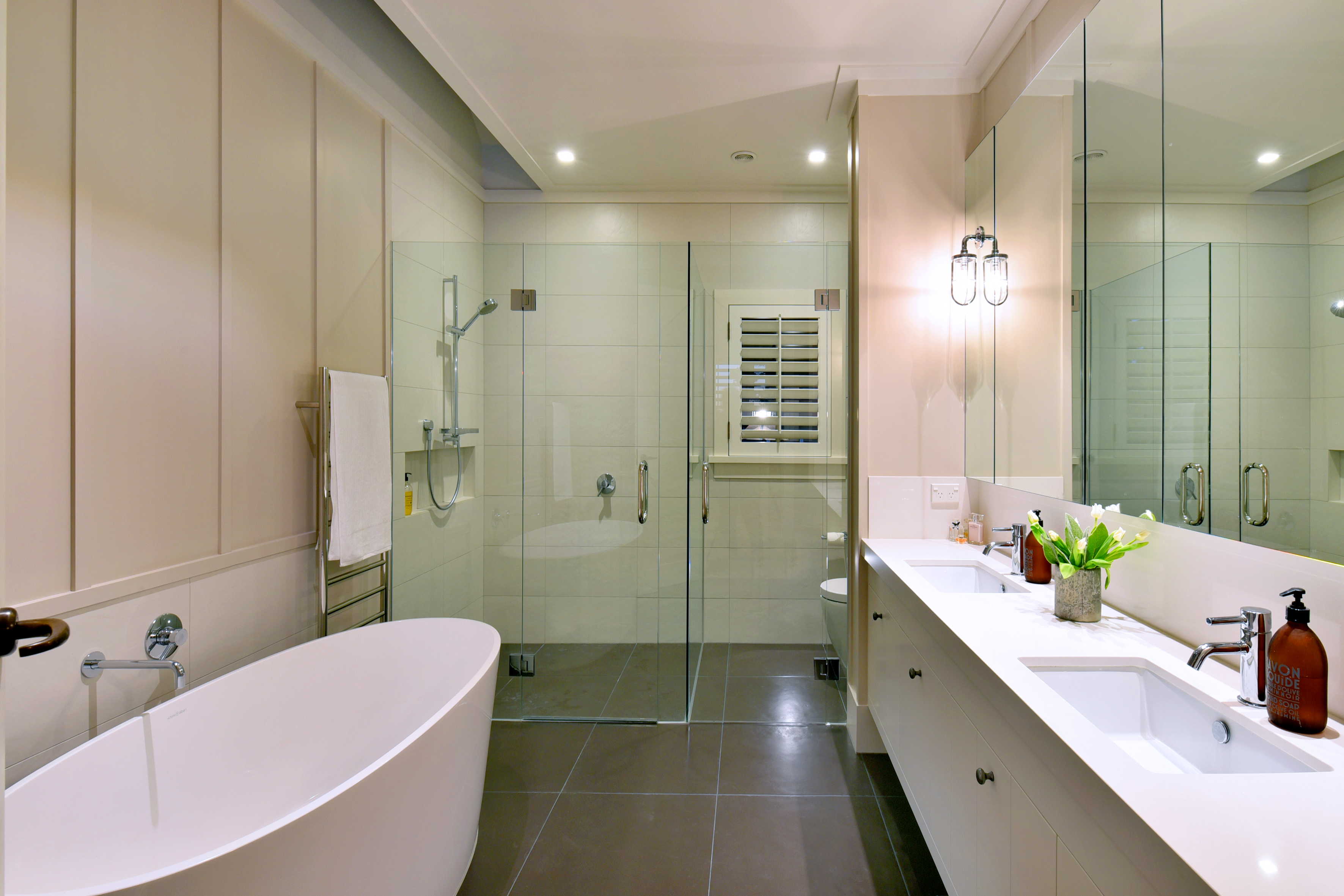 Ultimate Luxury - JD Glover Homes - bathroom